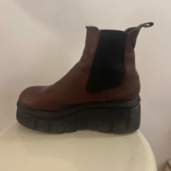 Platform Boots - Picture 5 of 8